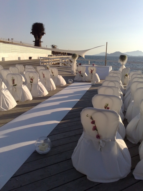 cerimonia civile sulla spiaggia